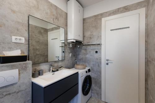 Imagine Apartment