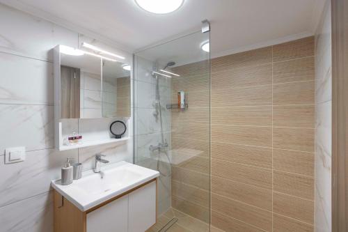 Thessaloniki Heart, Premium 2BR Suite, Sleeps 6