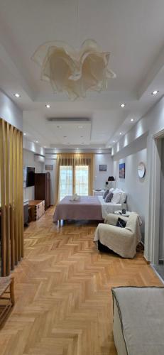 m&s apartment omonoia