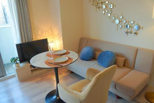 Awaza Luxury Stay Direct Bus to Osaka Station
