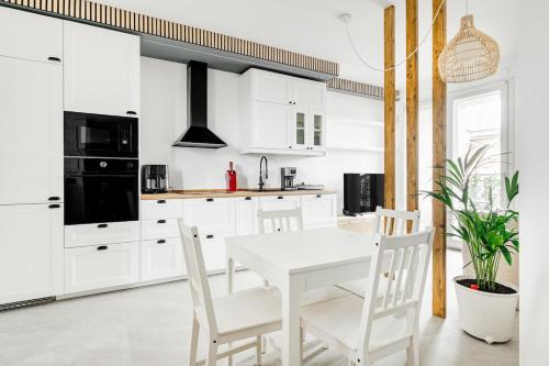 Design Smart Apartment - Terrace & Private Box