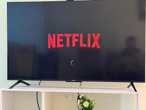 Hotel Apartment - Jannah Complex, 10 minutes from the American University in Cairo, with a distinctive view