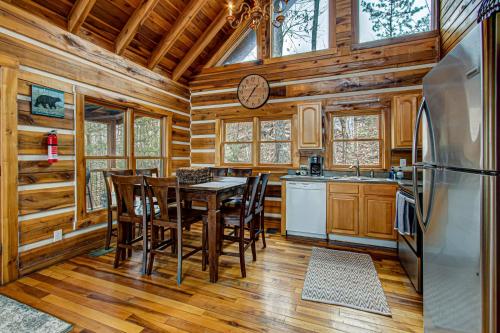 Incredible Views | Hot Tub | Close to Everything! photo 13