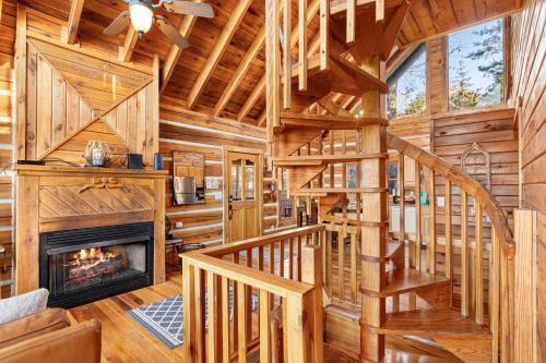 Incredible Views | Hot Tub | Close to Everything! photo 28
