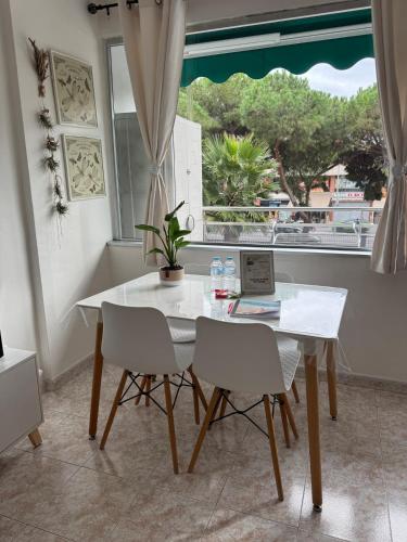 Apartamento SALITRE BEACH by M&PFanals , Lloret de Mar