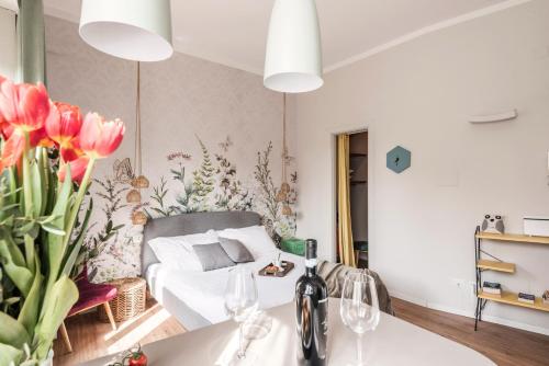 The Best Rent - Bright studio apartment in the historic center of Rome