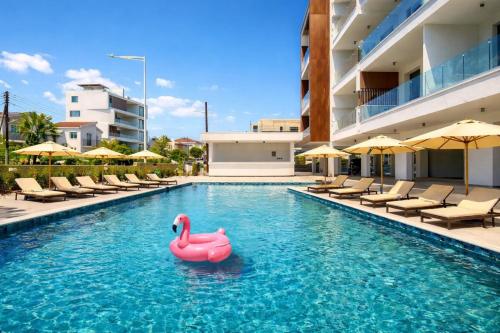 Oasis 301 Gorgeous Modern 2-Bed Complex Pool