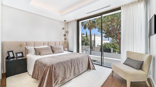 Villa exclusiva con piscina privada climatizada