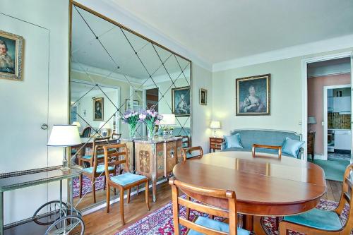 Parisian Home 2 bedrooms Etoile-Trocadéro
