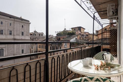 The Best Rent - Bright two-bedroom apartment in the historic center of Rome