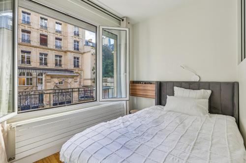 Luxury apartment Saint- Germain-des-Prés Jardin Luxembourg