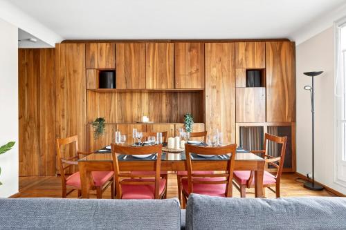 Quartier Arc de Triomphe 2 Bedroom Apartment with Netflix