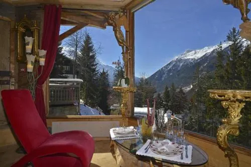 Hôtel Les Chalets de Philippe avec Jacuzzis Privatifs photo 29