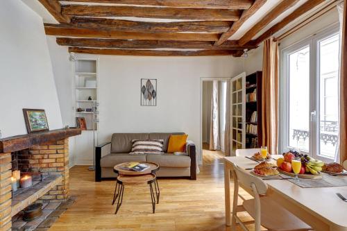 BnBNova - 1BR Eiffel Tower & Rue Cler