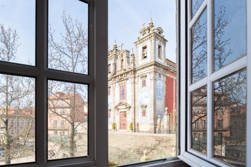 Open the Window and Feel the Historic Porto