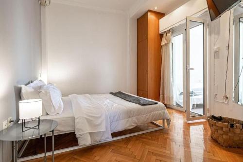 Penthouse Under Acropolis