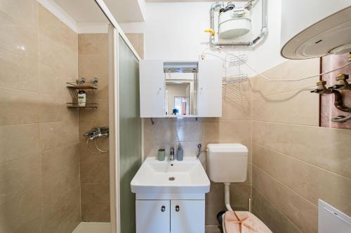 Zagreb 261 - 1 Bedroom - New - Apartment - Flexible Keybox Entry - Modern - Monthly Rent - WiFi