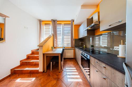 Zagreb 261 - 1 Bedroom - New - Apartment - Flexible Keybox Entry - Modern - Monthly Rent - WiFi