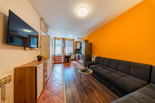 Zagreb 261 - 1 Bedroom - New - Apartment - Flexible Keybox Entry - Modern - Monthly Rent - WiFi