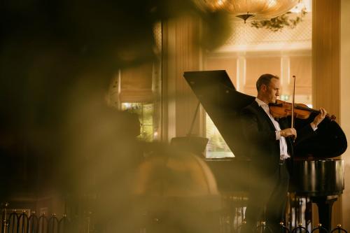 The Gleneagles Hotel — Restaurant/places to eat