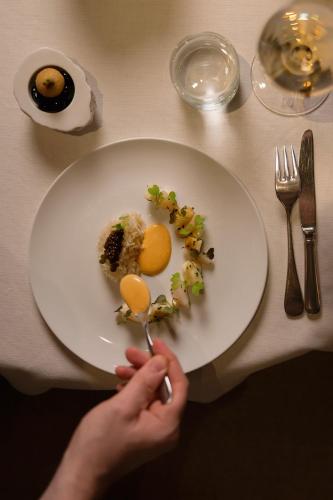 The Gleneagles Hotel — Restaurant/places to eat