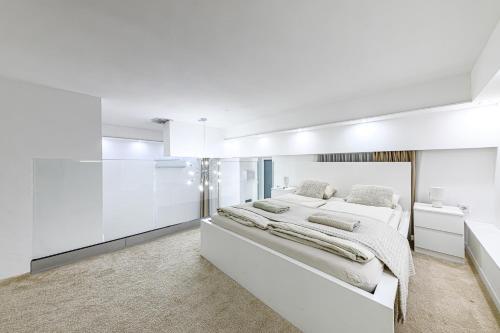 St Stephen Luxury Apartment