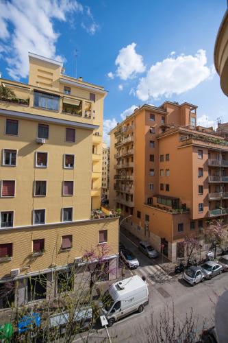 Domus Collazia - San Giovanni Apartment