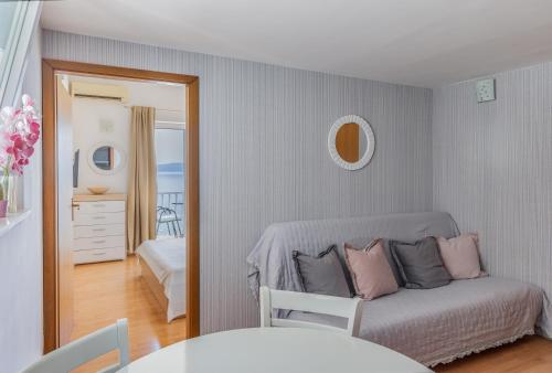Apartments Podgora