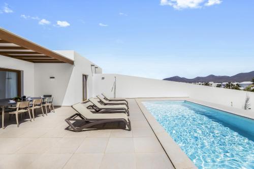 Villa Los Altos Aloe 7B by Escape Home