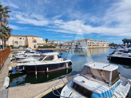 111 t2 proche plage, loggia