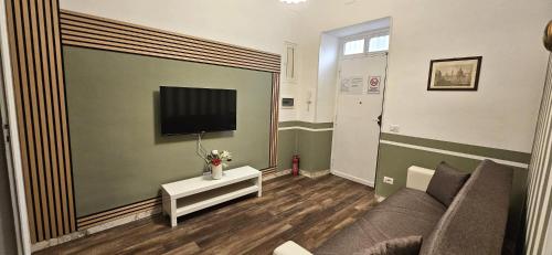 Trastevere Rome's heart charming & cozy apartment 4