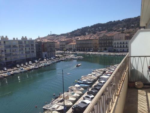 Superb view, close to city center and train station