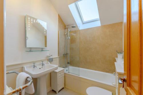 a bathroom with a sink and a shower at 3 Bed in Bainbridge oc-c28300 in Bainbridge