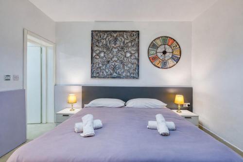 Foto Seaside Sliema Escape 1-Bed Maisonette Near Sea 2