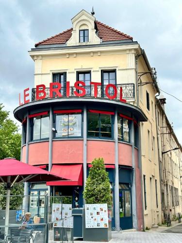Le Bristol - Gîtes Canal & Chenier, proche gare