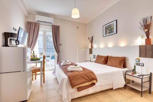 Athens central Victoria Metro Station, Penthouse with Terrace