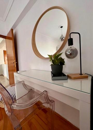 Spacious 2BR Apartment with Balcony near Metro Thessaloniki