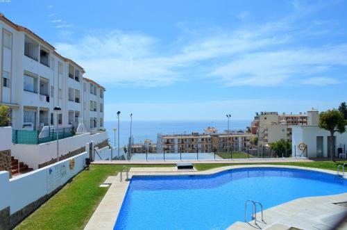 Piso moderno con vistas al mar