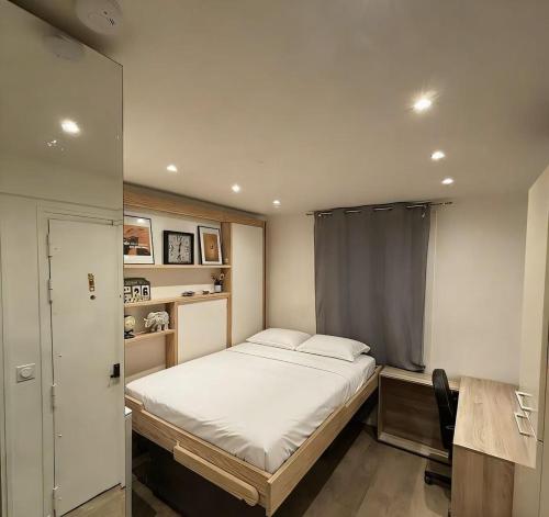 Cozy Studio Latin Quarter