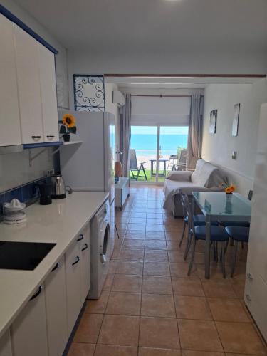 Apartamento en Primera Línea de Playa de La Carihuela