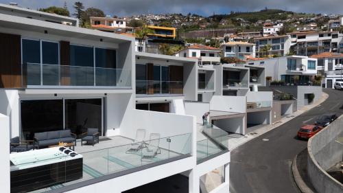 Daysy House by LovelyStay - Oceanview Jacuzzi