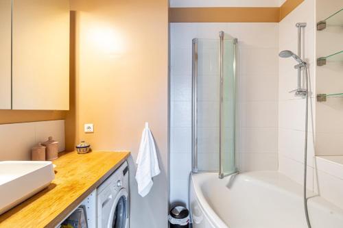 GuestReady - Contemporary Apt in the 20th Arr