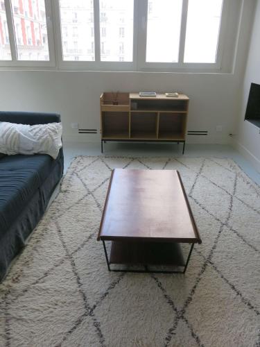 A bright Parisian loft in the heart of the 17th arrondissement