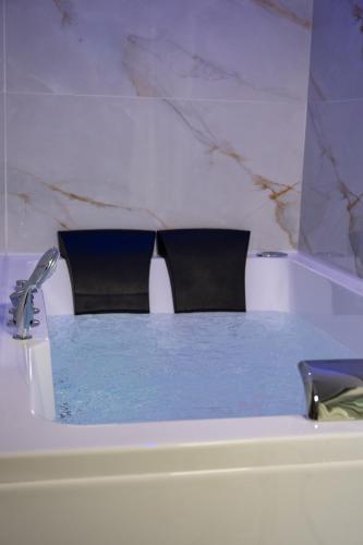 Sky Touch Suites Napoli photo 65