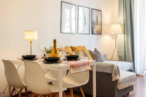 Centrale-Duomo 10min - Spacious App - sleeps 4