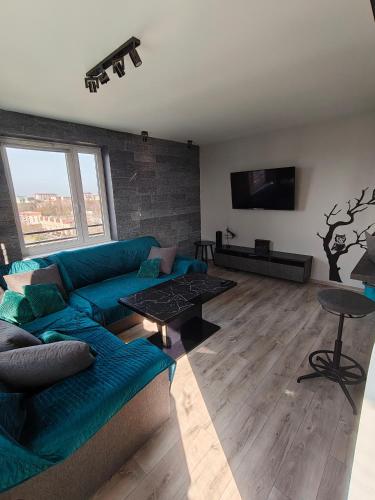11th Gray Apartment