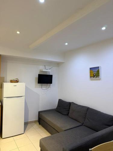 Budget Beach Center B1