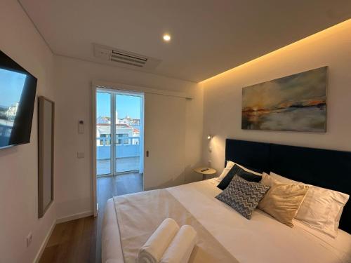 FEEL FARO Guesthouse - Boutique Stay with Terrace in Central Faro