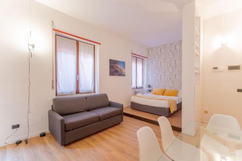 Central Milan Duomo - New Bright Apartment