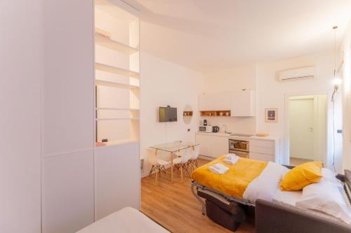 Central Milan Duomo - New Bright Apartment